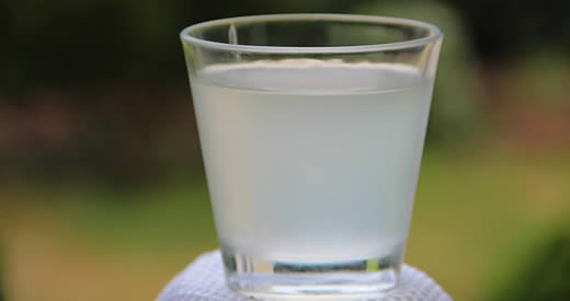 acqua di cocco zucchero